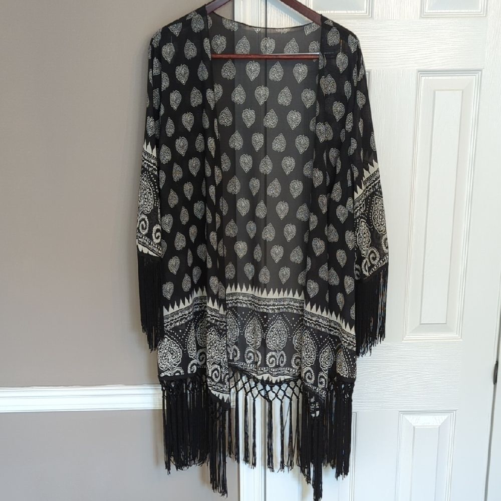 Black and White Paisley Fringe Kimono Boho Western Country Concert